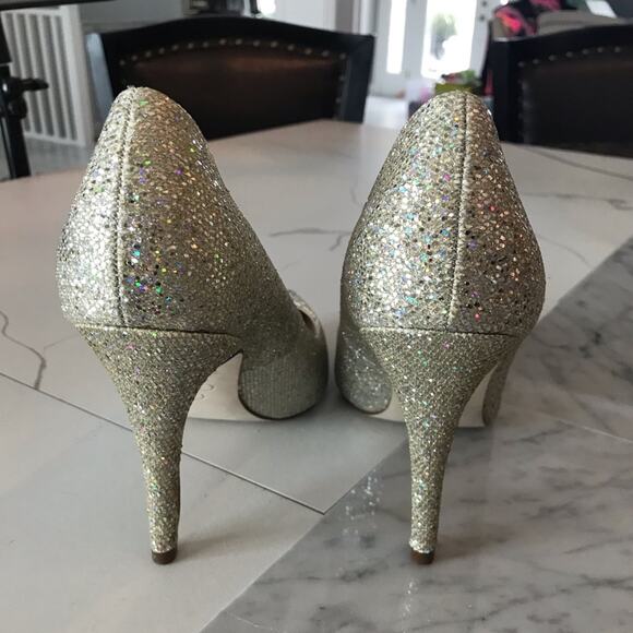 Adrianna Papell Platino Chicago Glitter heels NWT - Picture 6 of 7